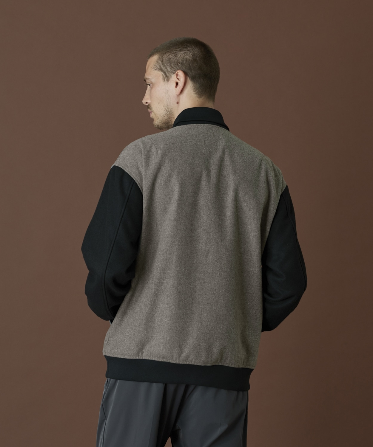089Dark Grey Heather