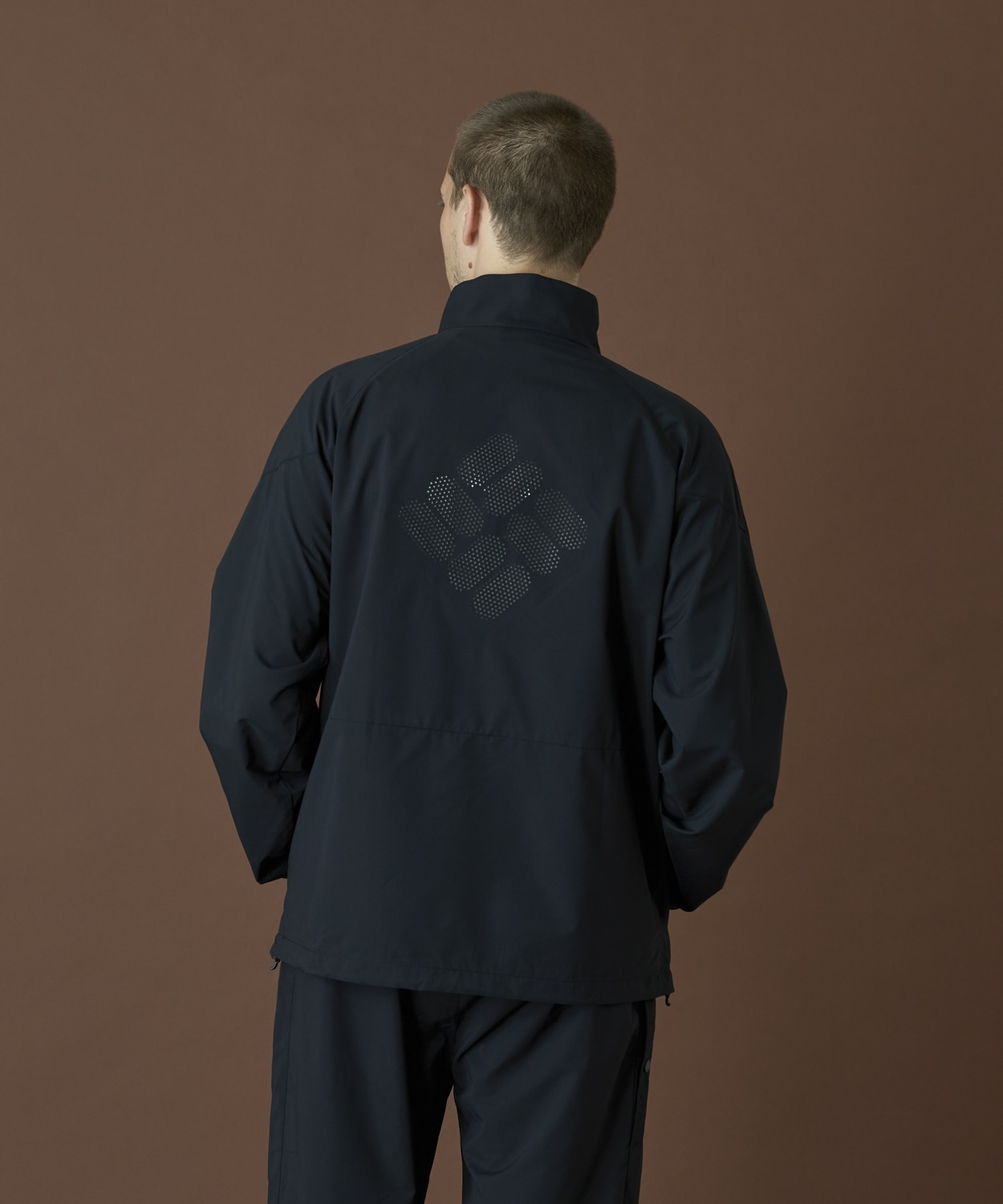 010Black