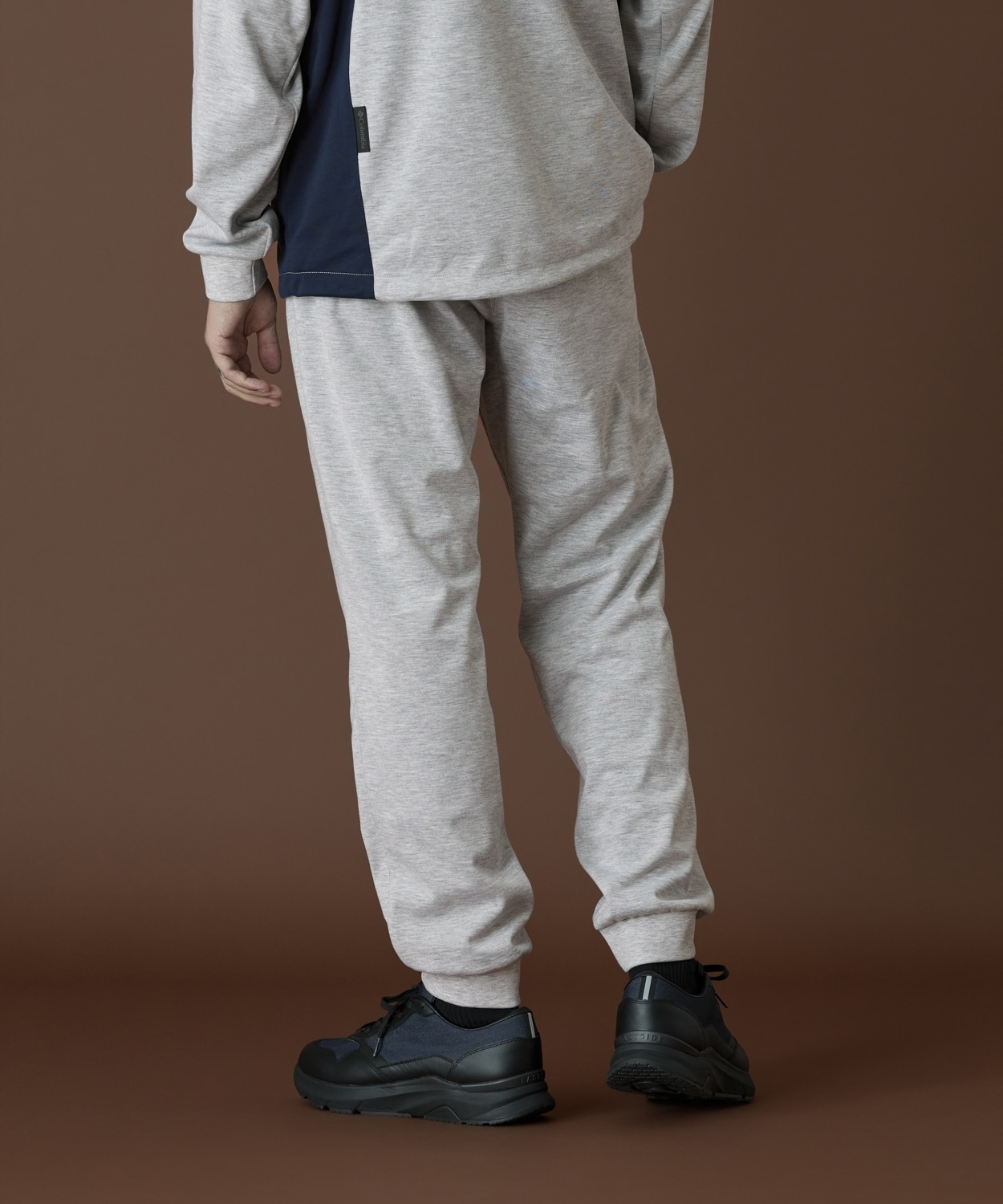 039Columbia Grey Heather