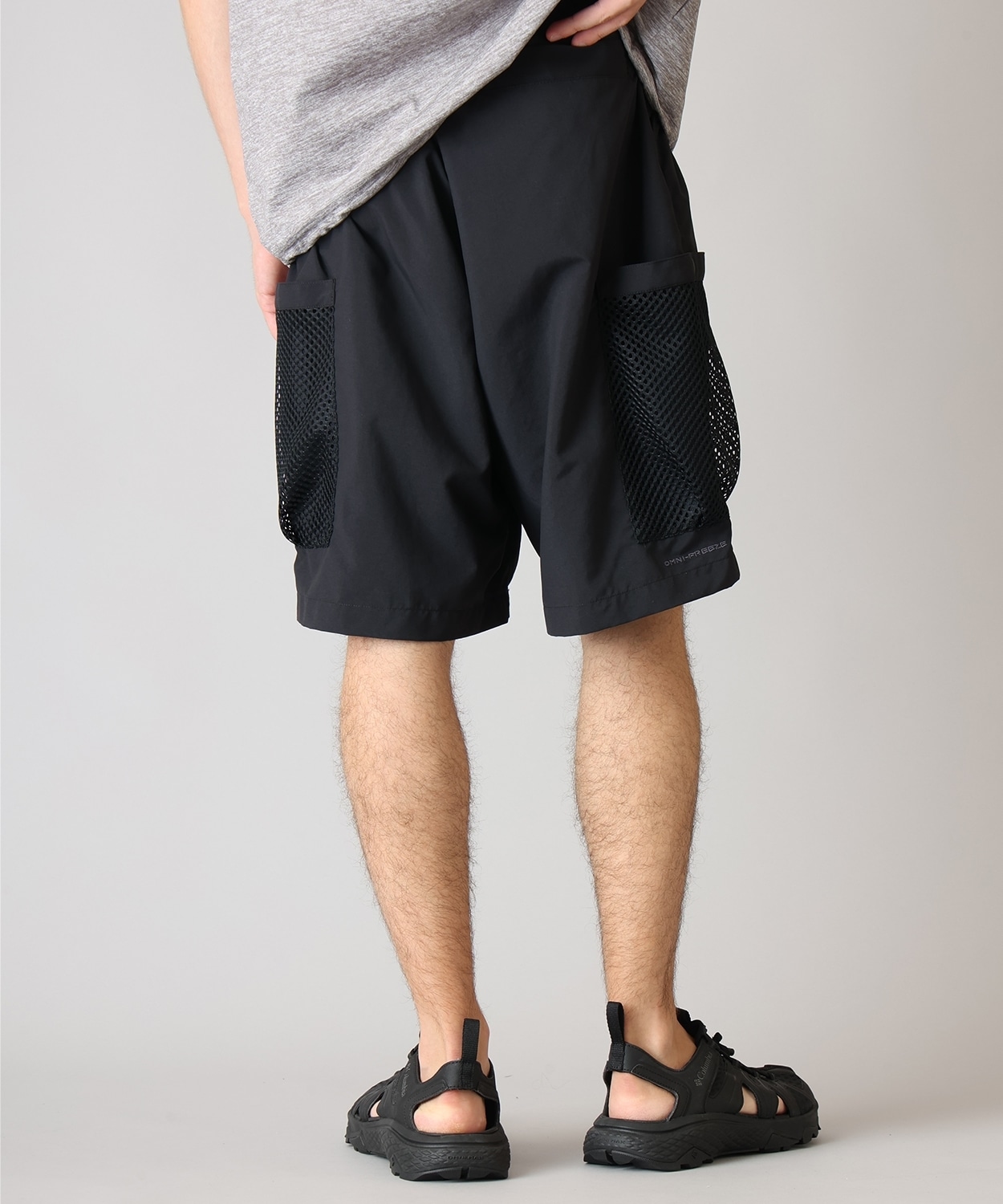 010Black