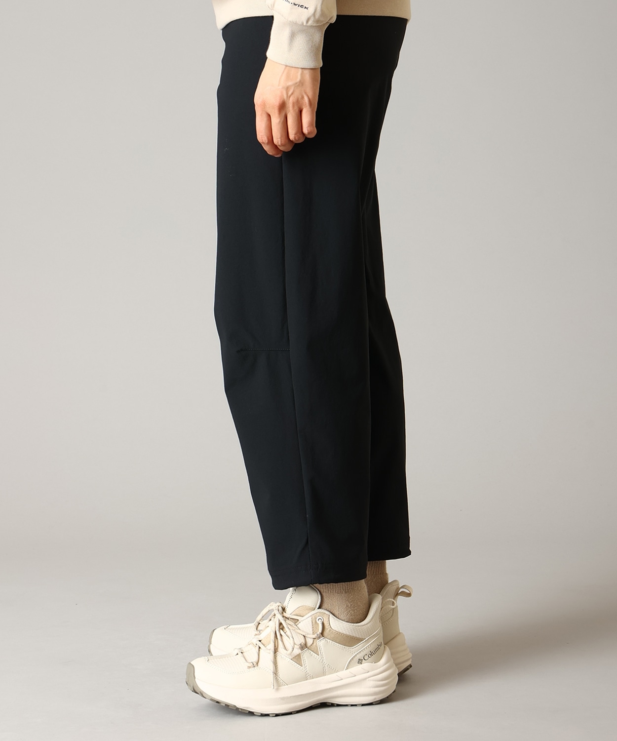 010Black