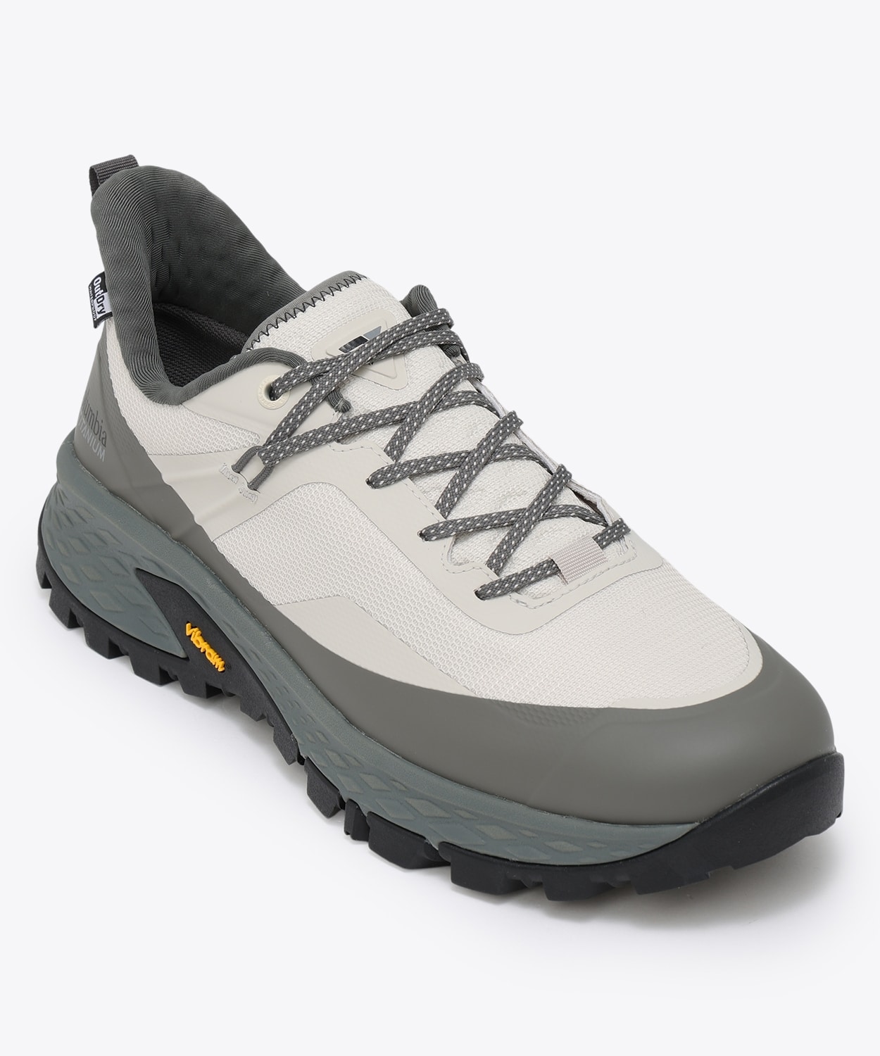 083Cloud Grey Charcoal
