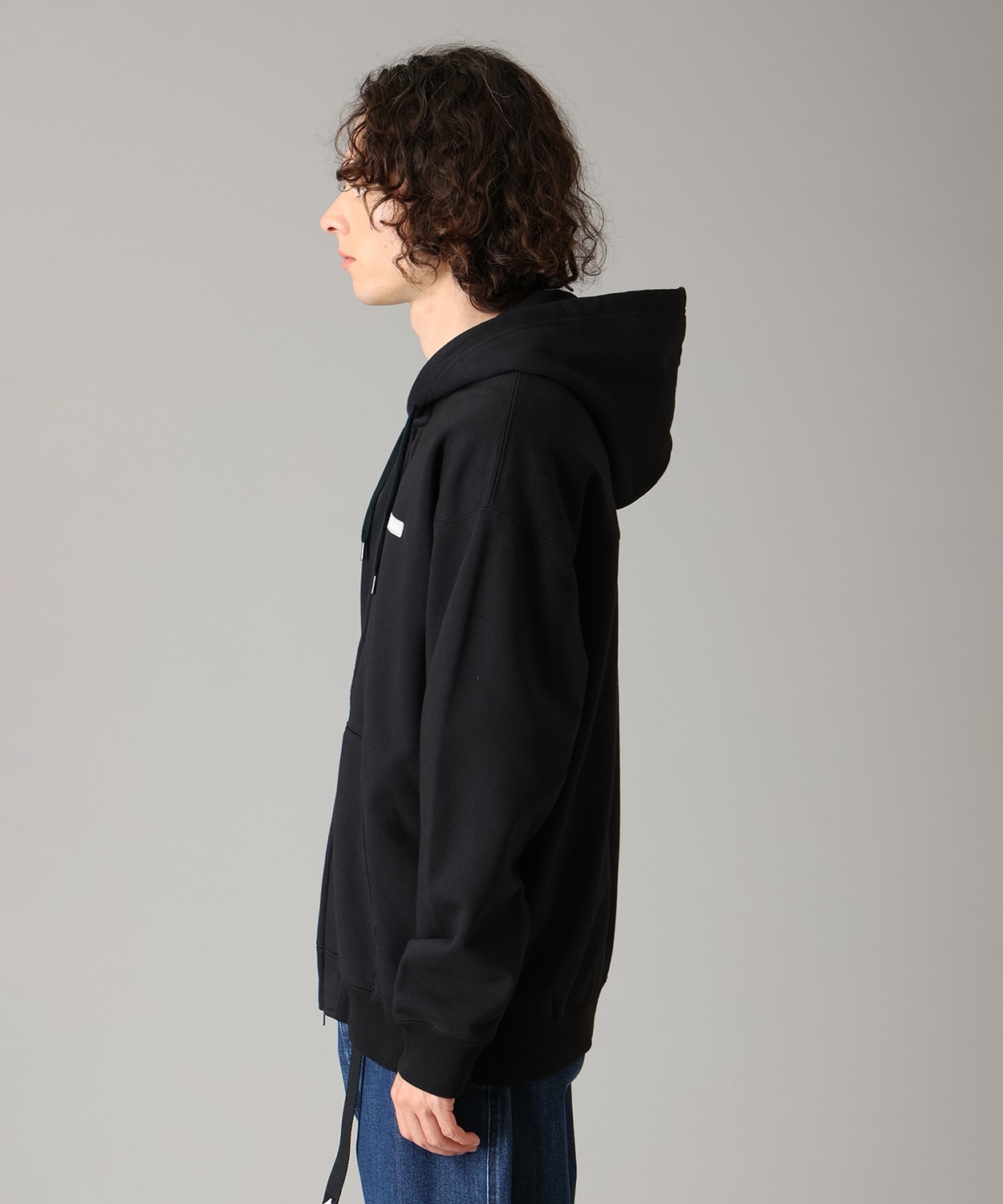 010Black