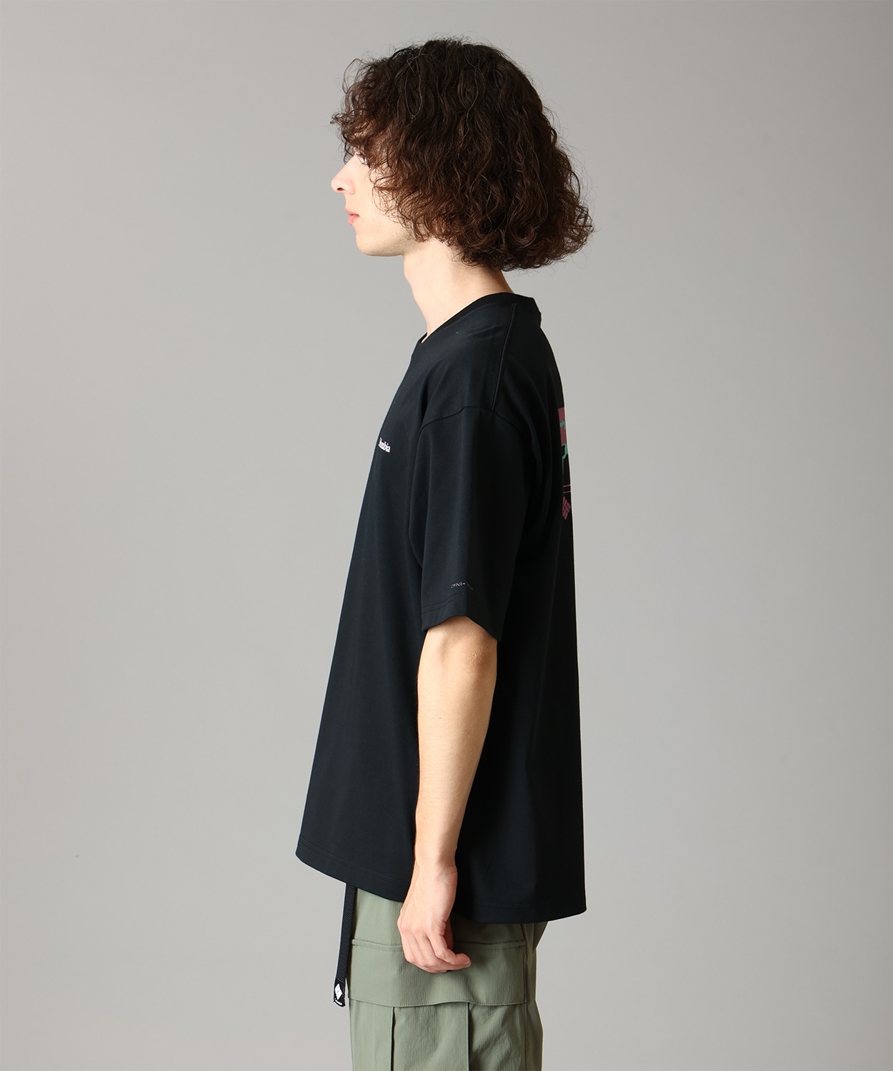 012Black