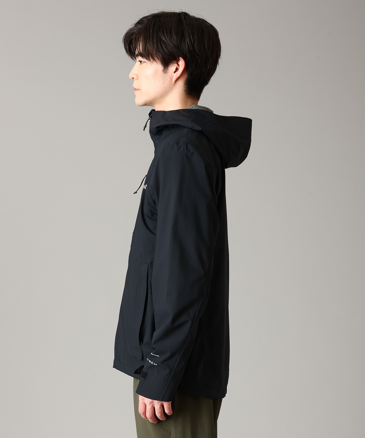 010Black
