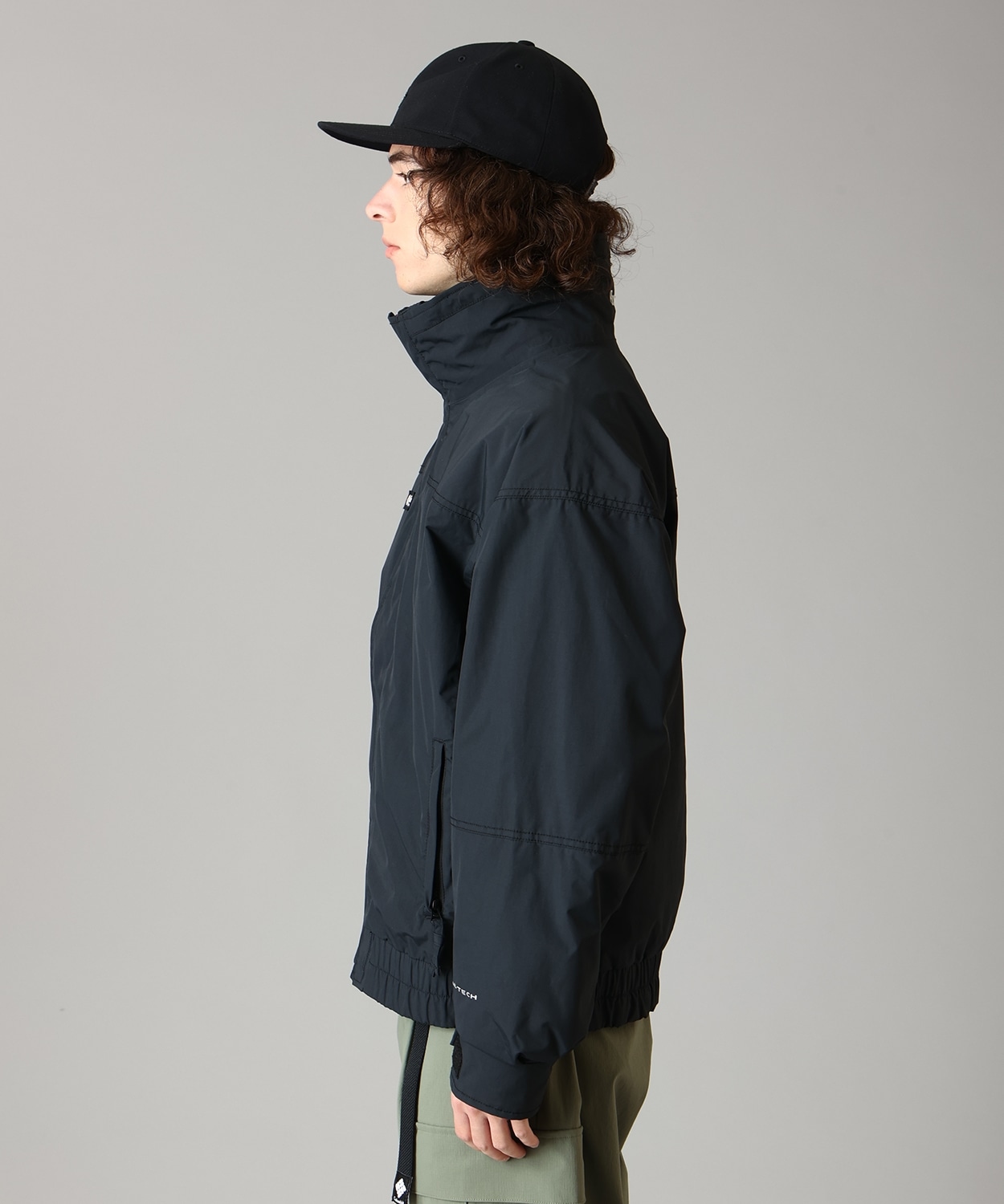 012Black