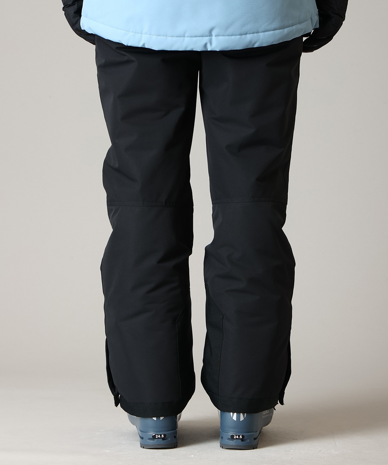 010Black