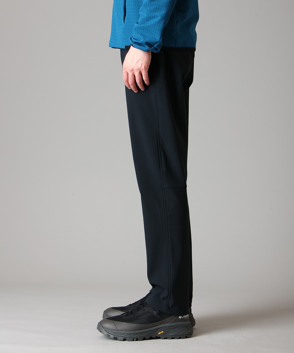 010Black