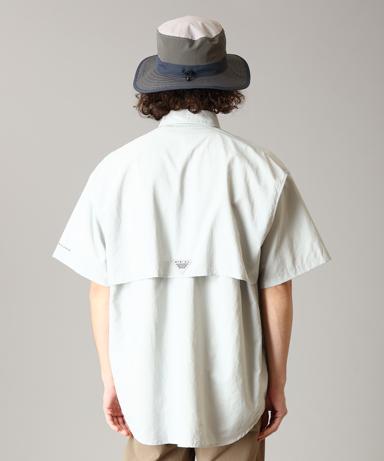 020Cool Grey