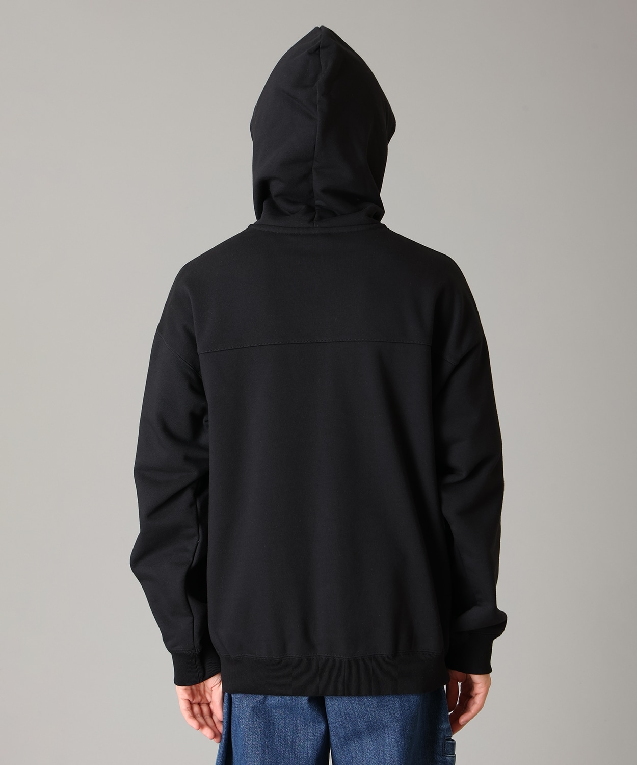 010Black