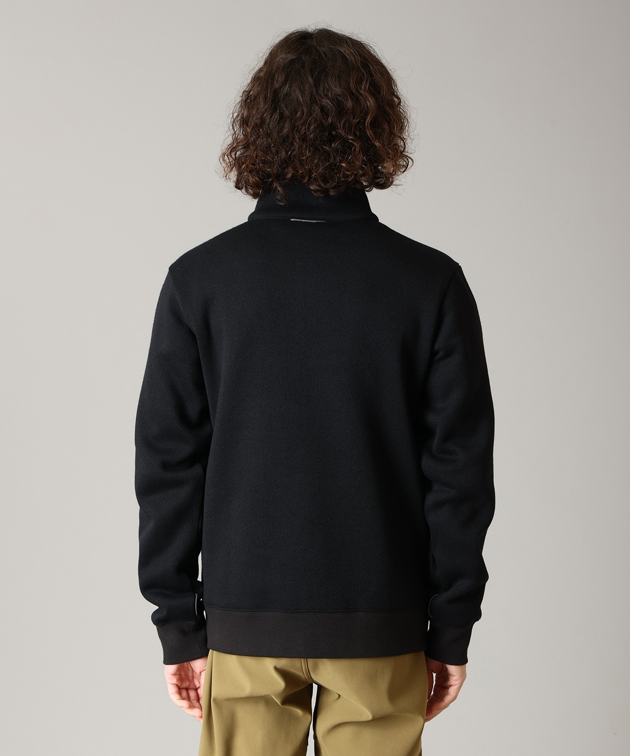 010Black