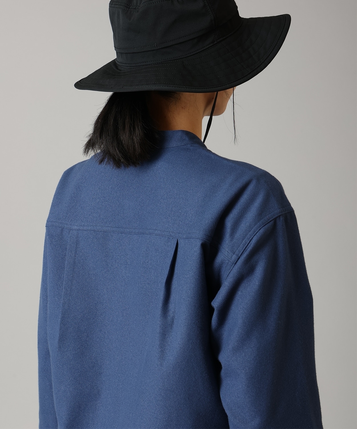 010Black