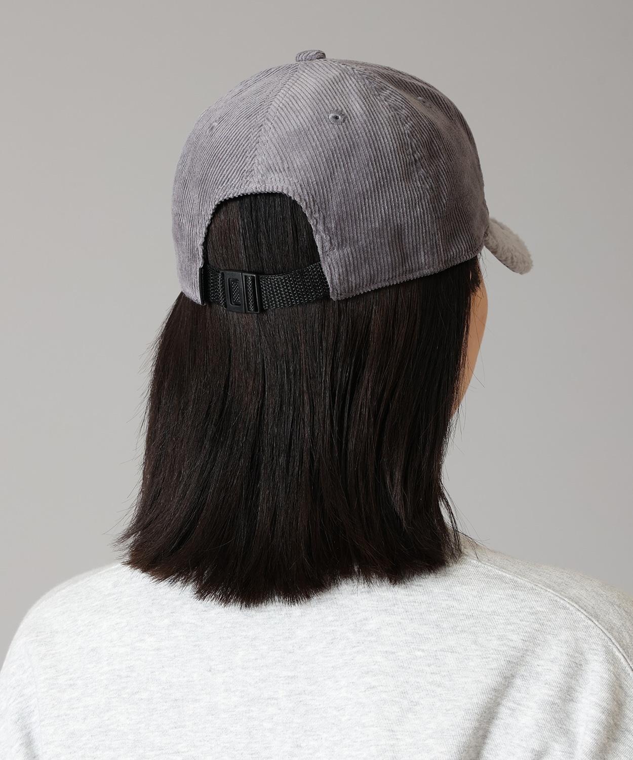 039Columbia Grey