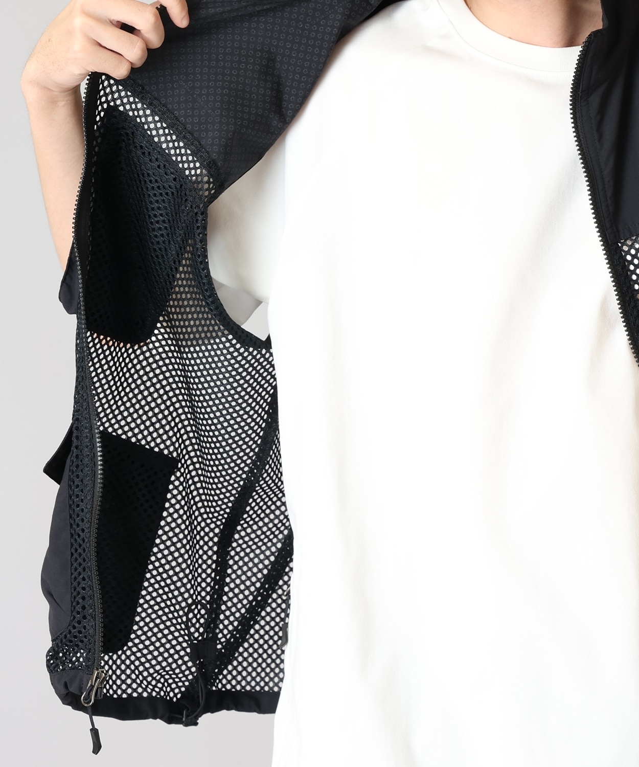 010Black