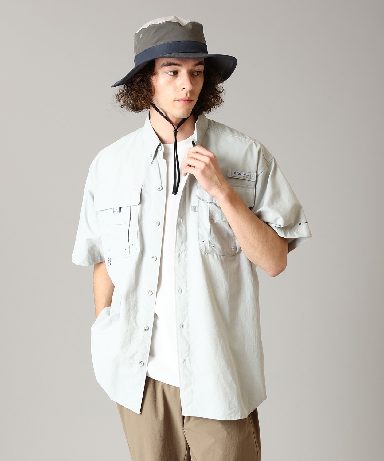 020Cool Grey