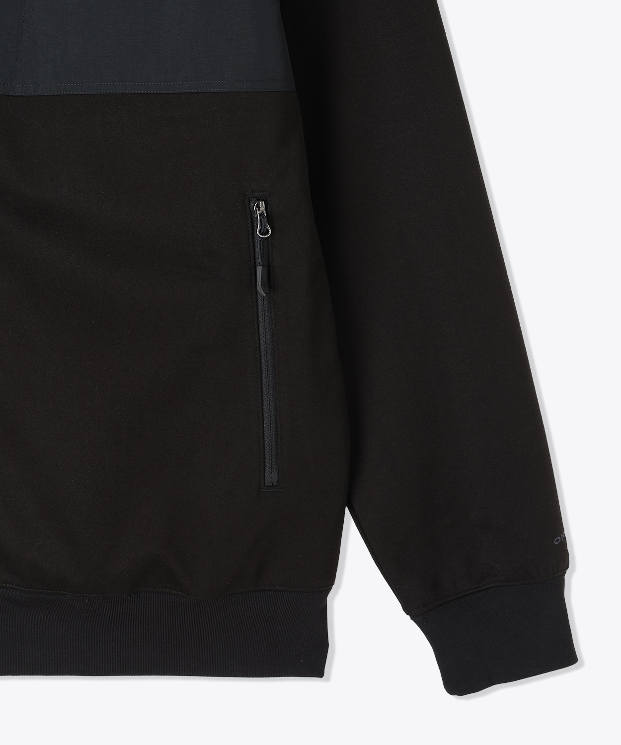 010Black