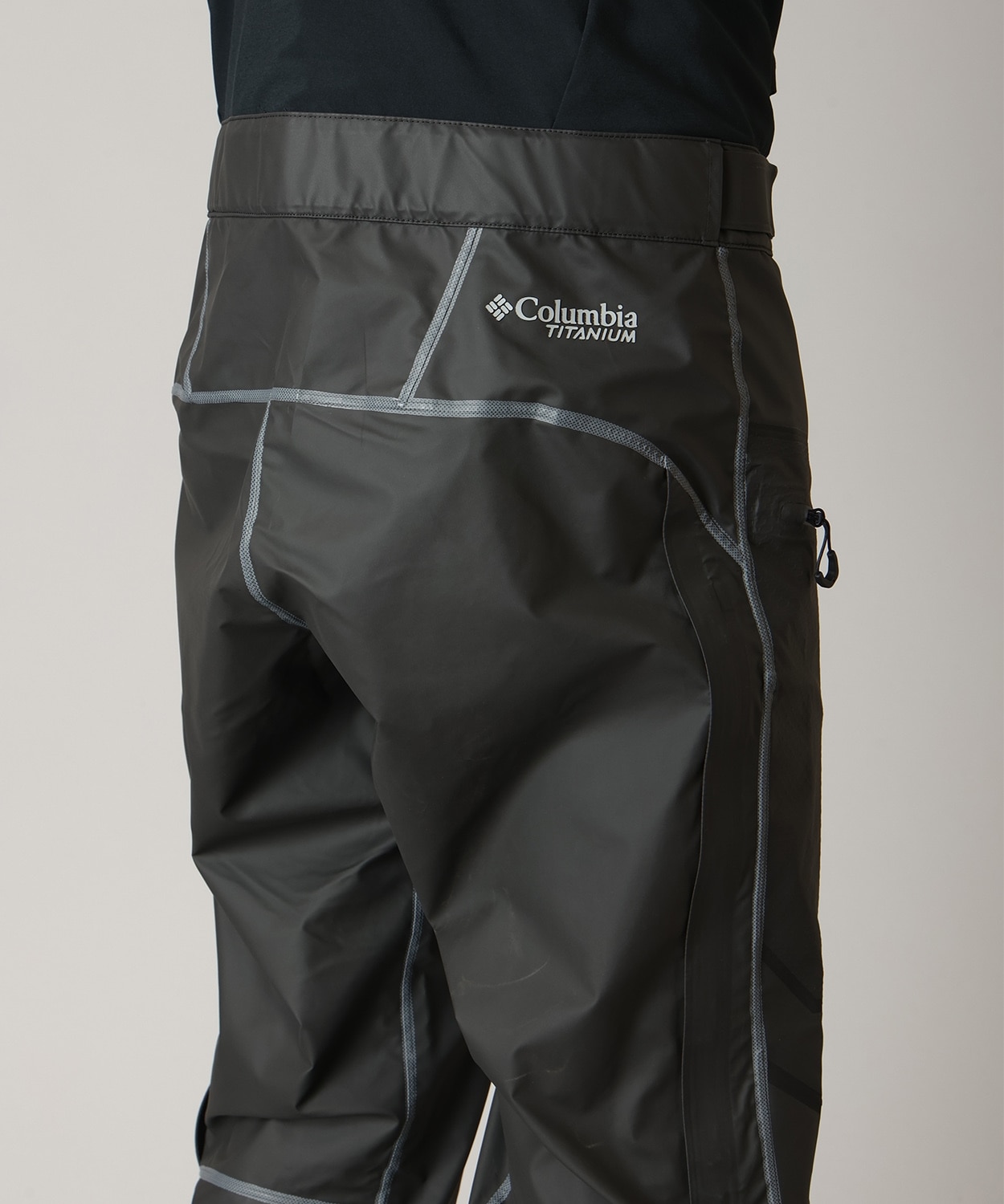 011Black