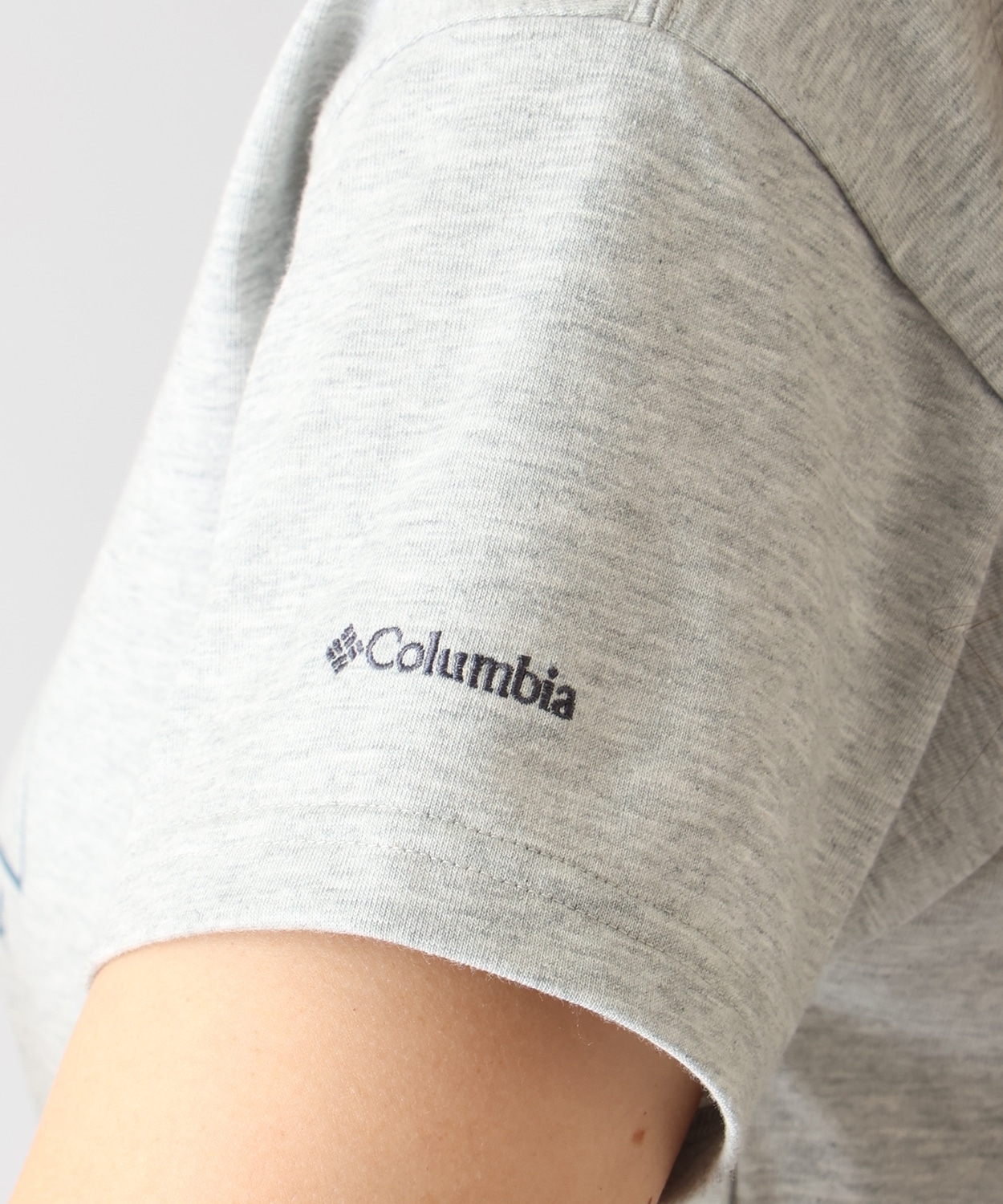 039Columbia Grey Mountain Graphic