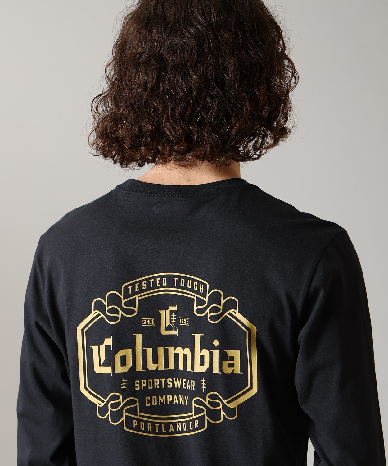 010Black Banner Badge