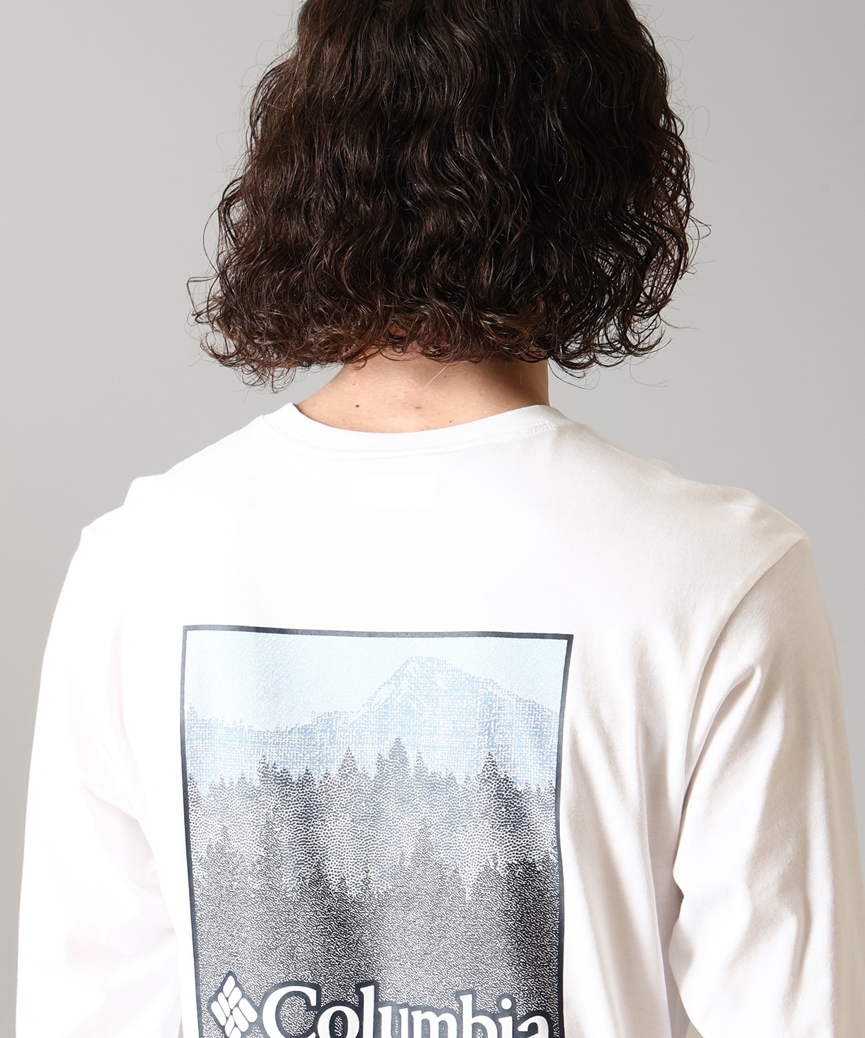 100White Textured Scene