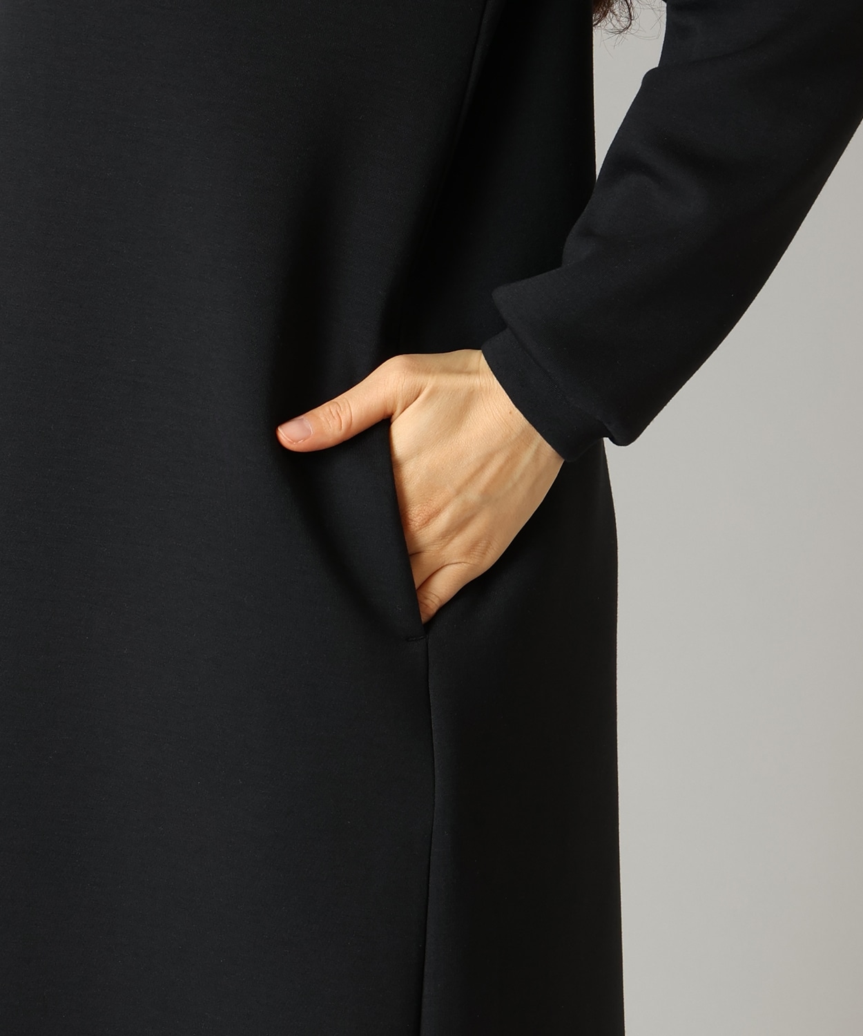 010Black