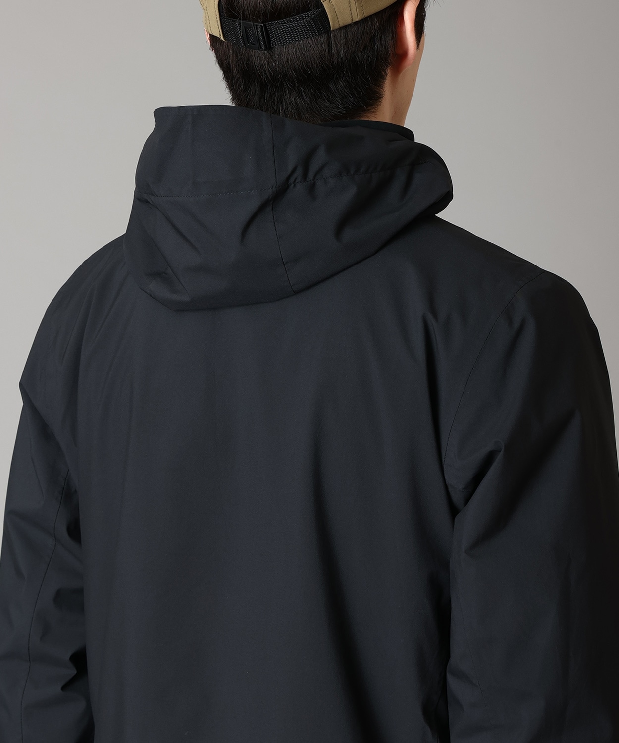 010Black