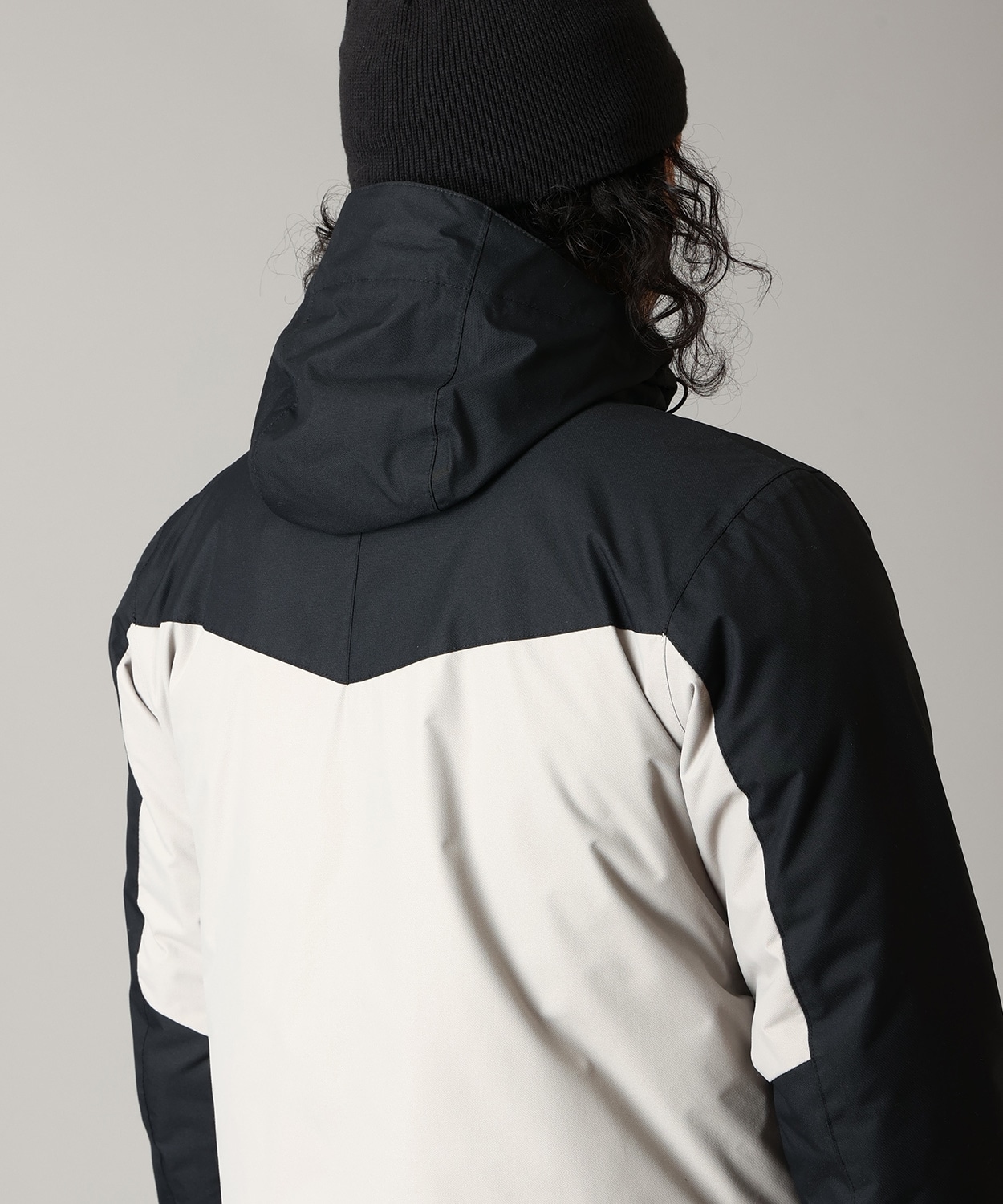 027Flint Grey Black