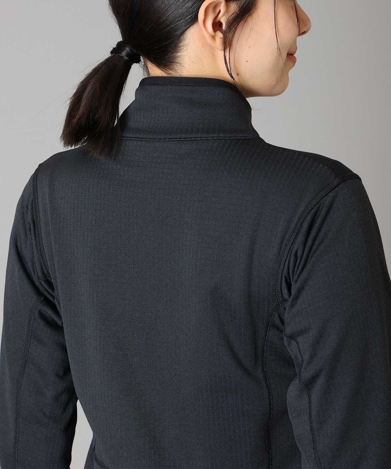 010Black