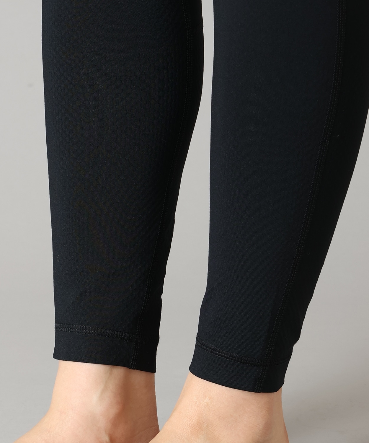 010Black