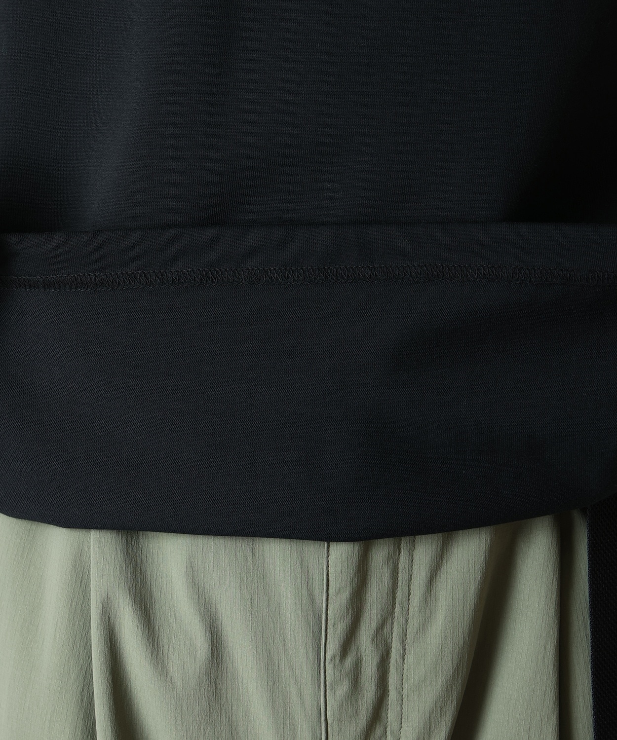 010Black