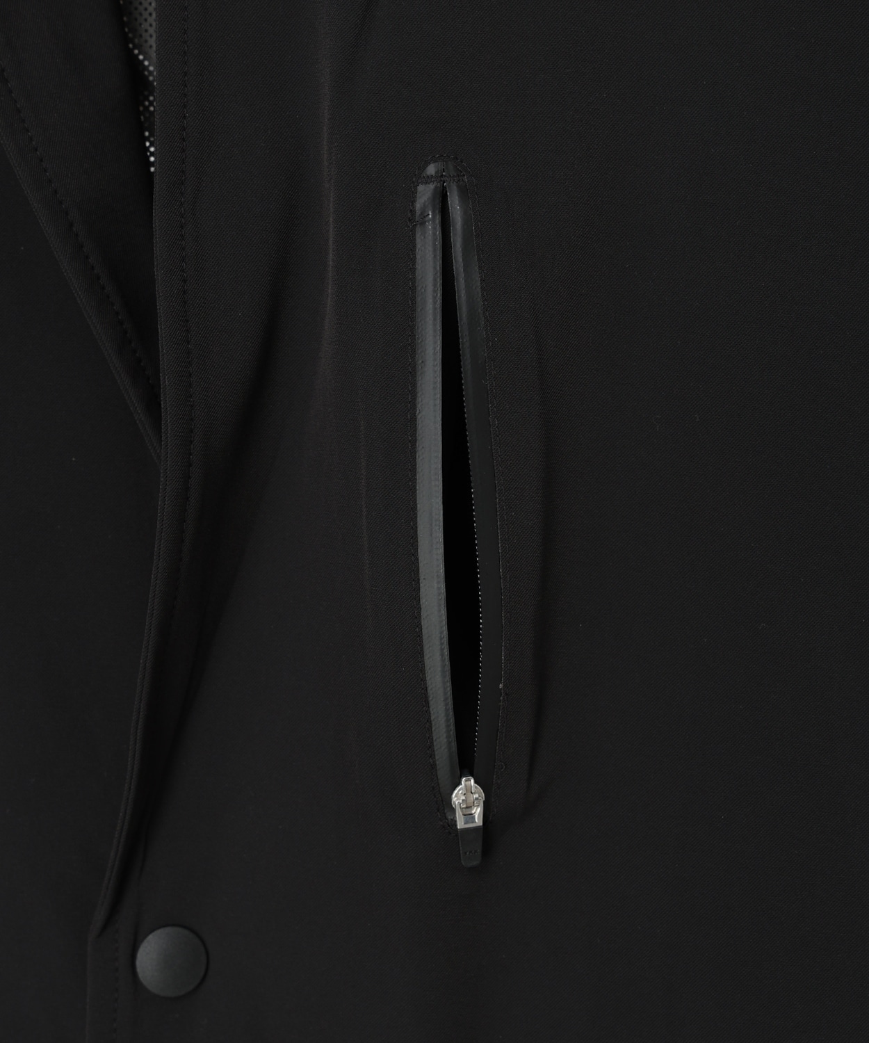 010Black