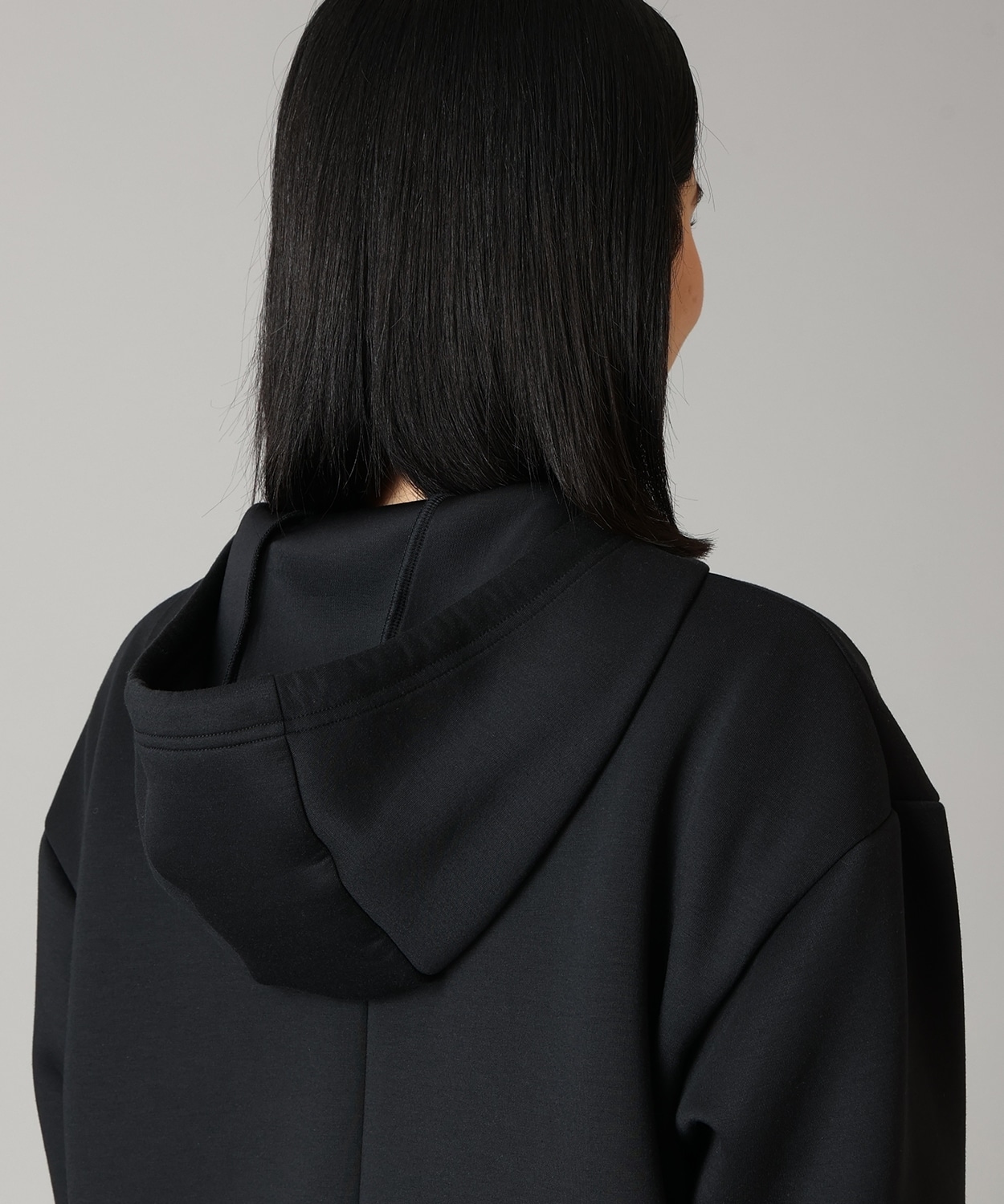010Black