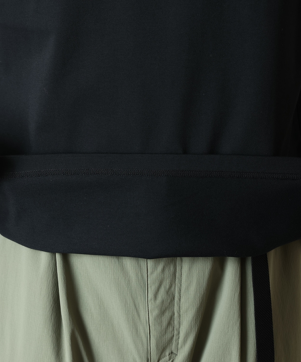 012Black