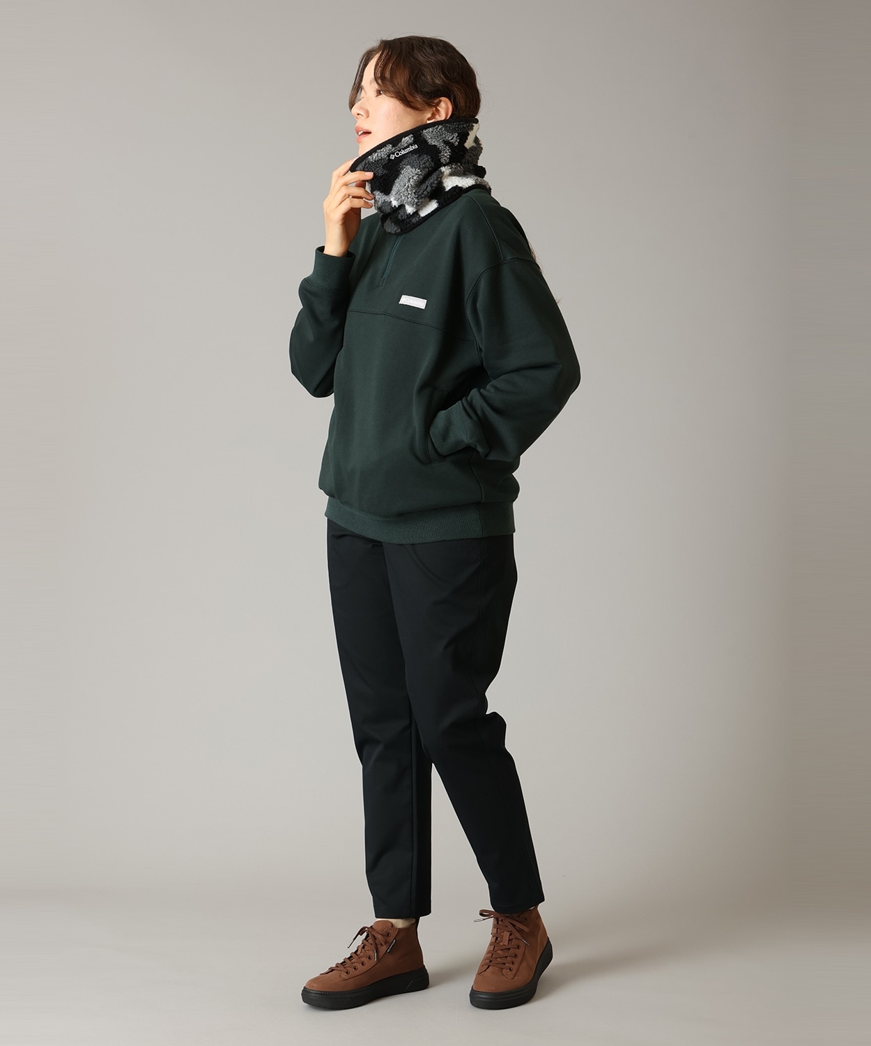 012Black