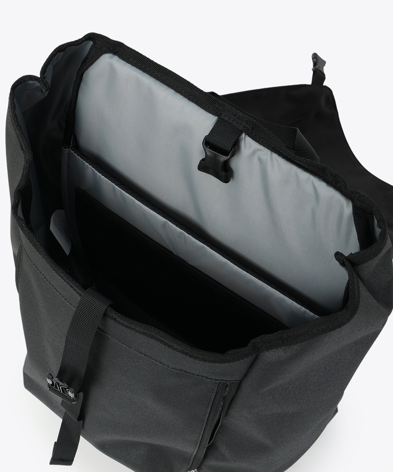 010Black