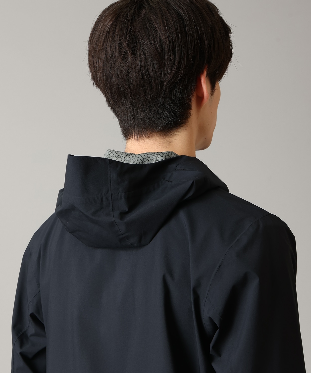 010Black