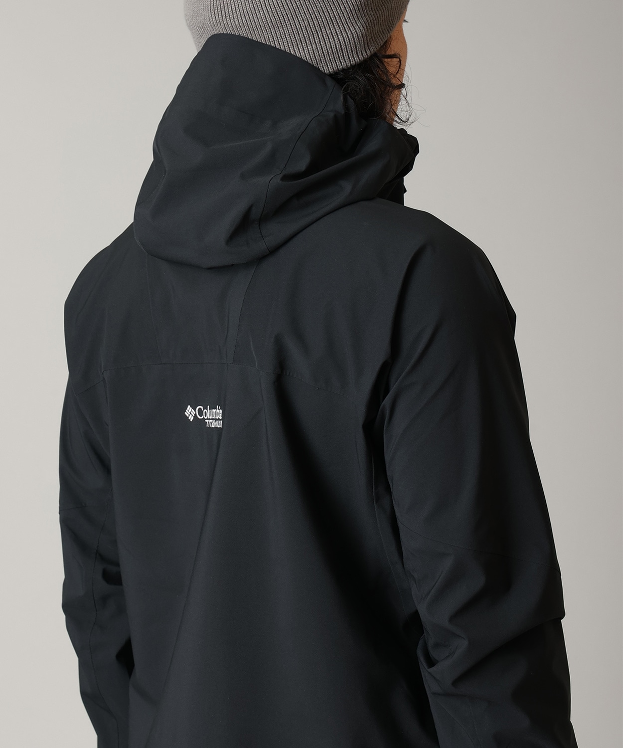 011Black