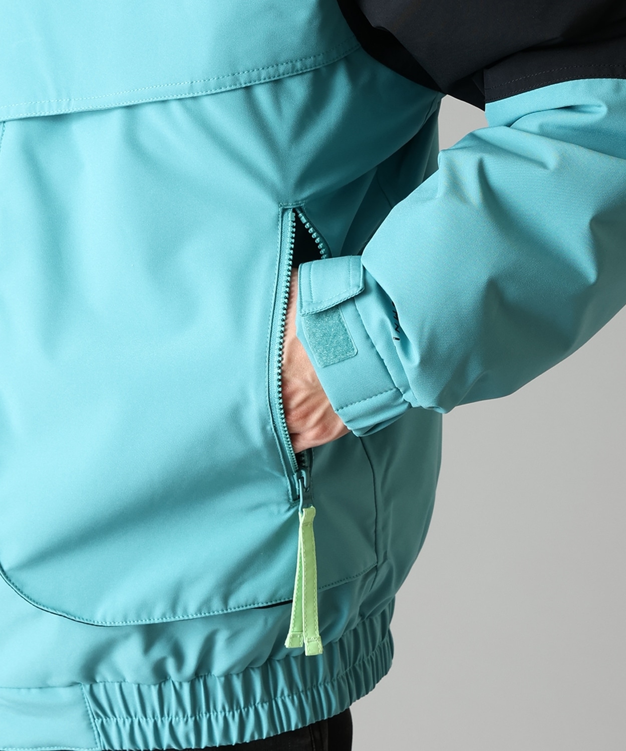 330Teal Black