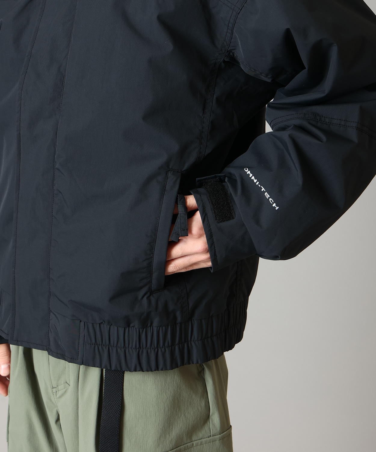 012Black