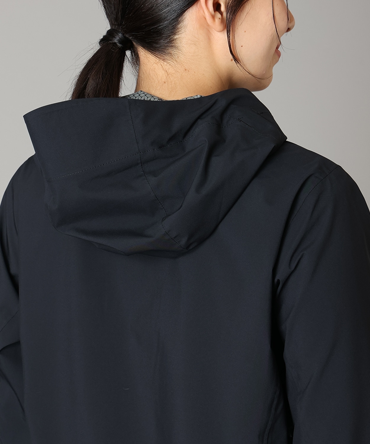 010Black