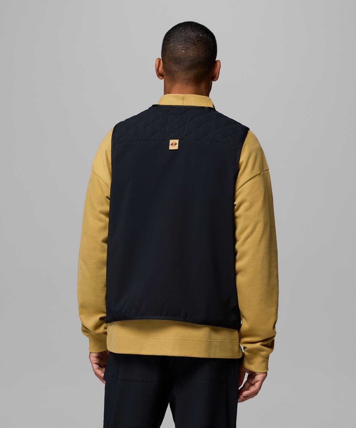 010Black