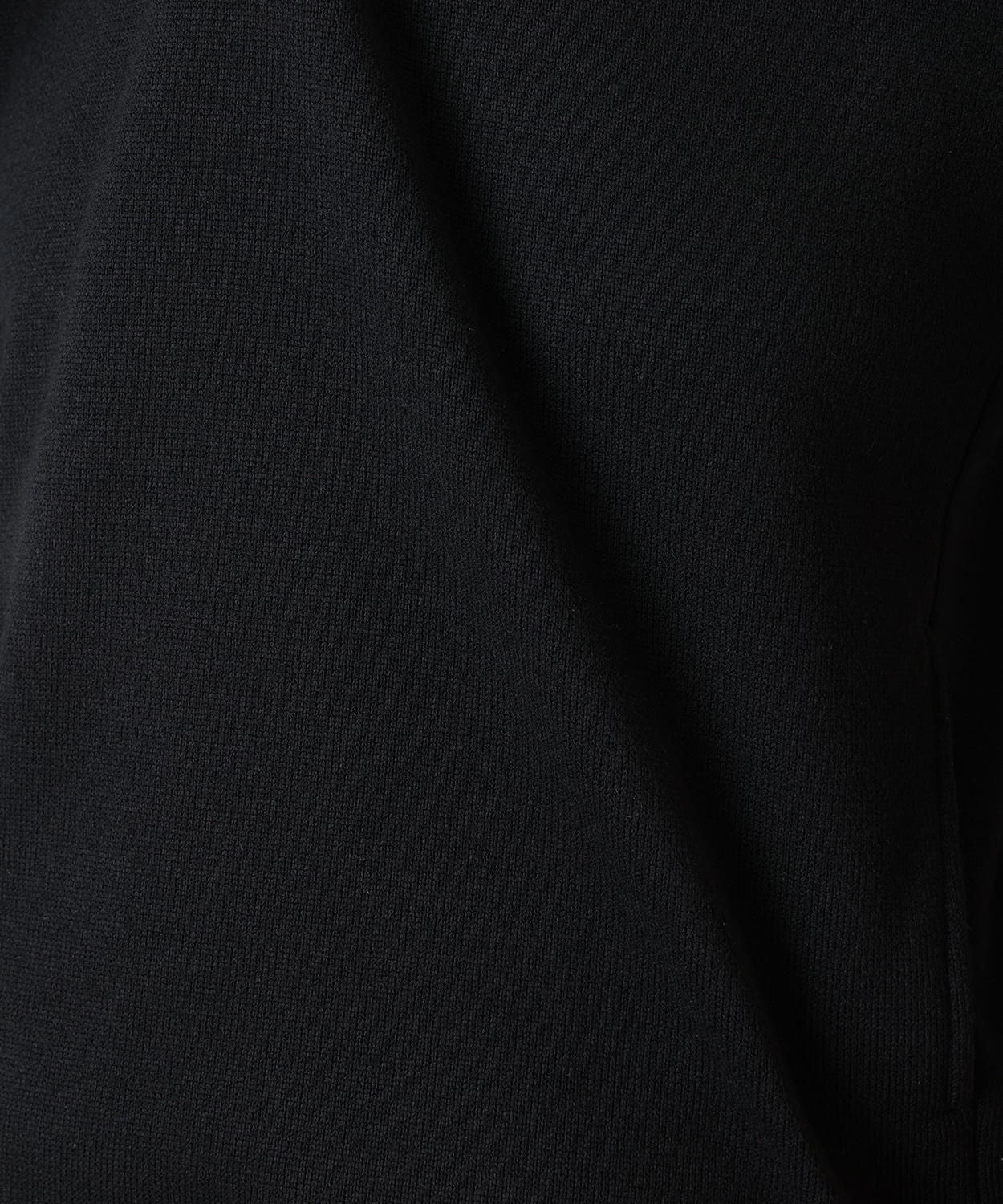 010Black
