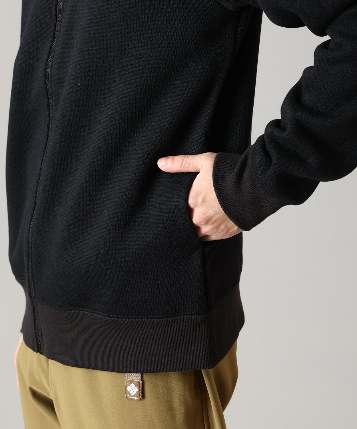 010Black
