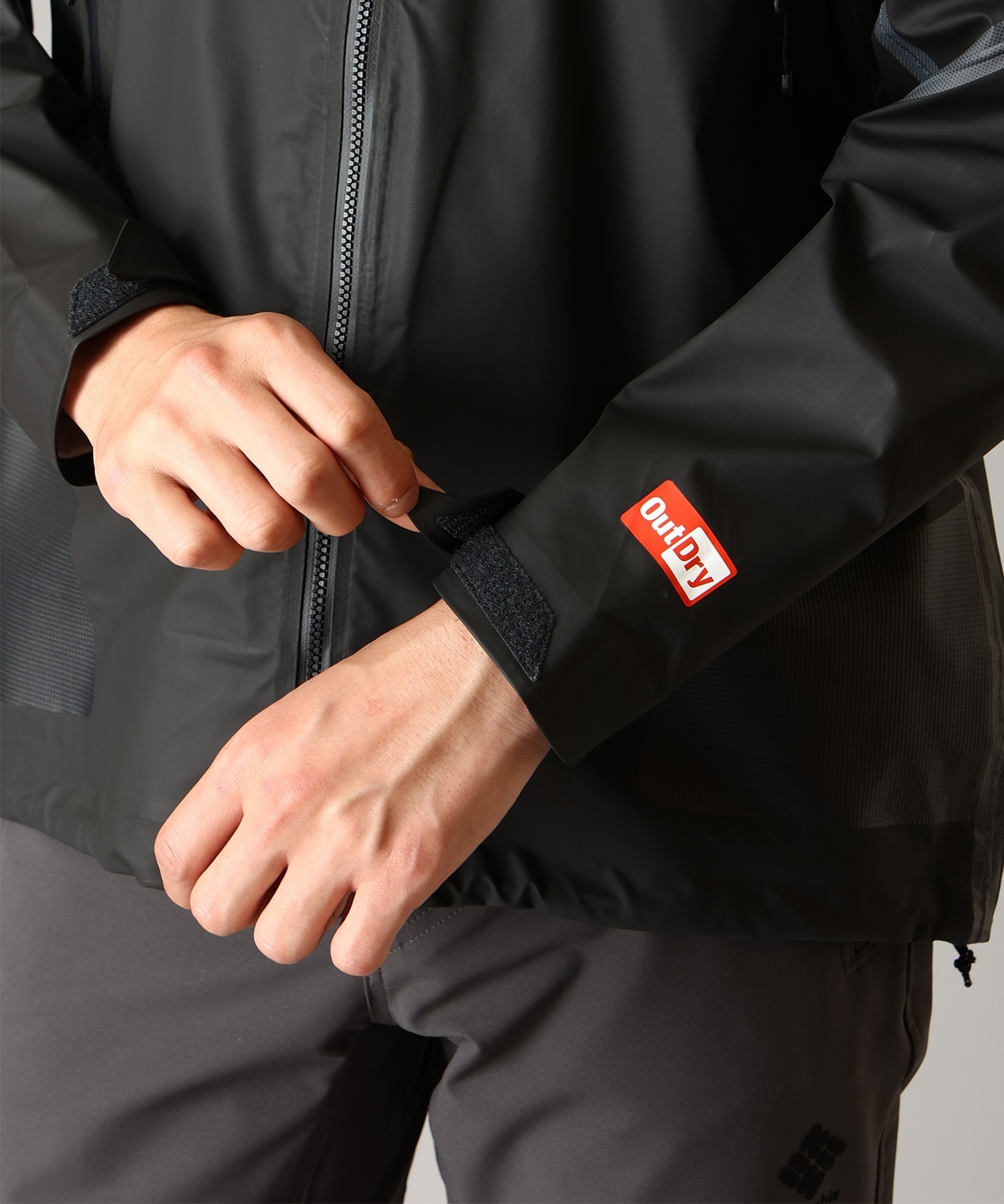 011Black