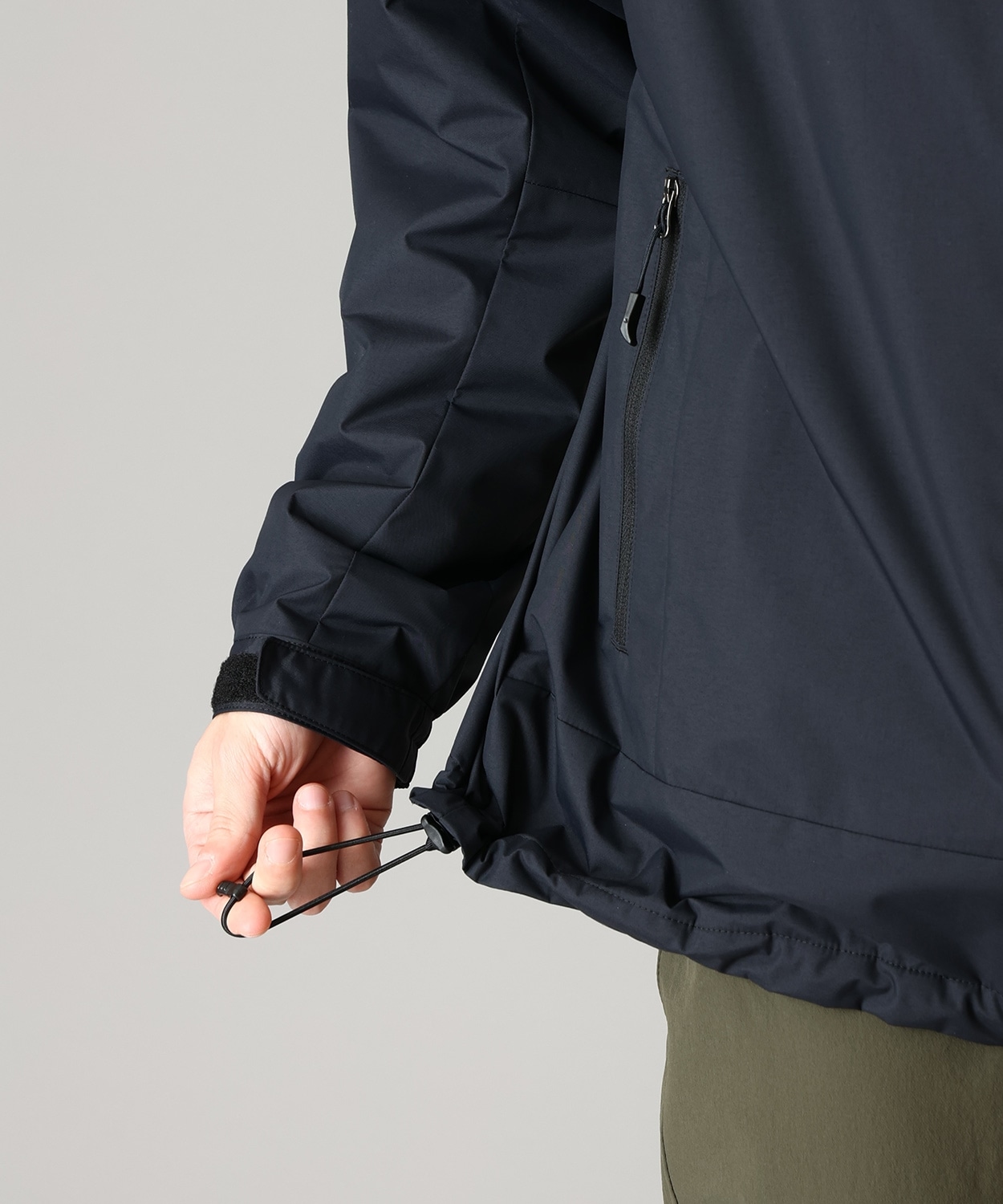 010Black