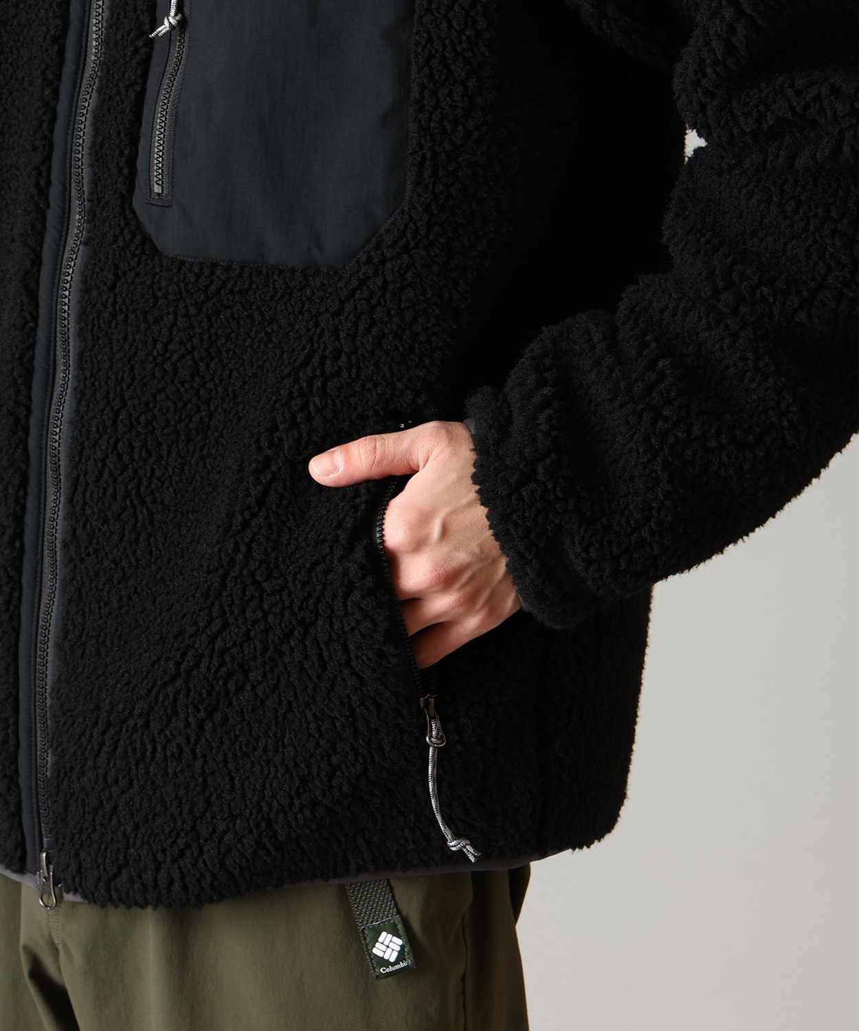 010Black