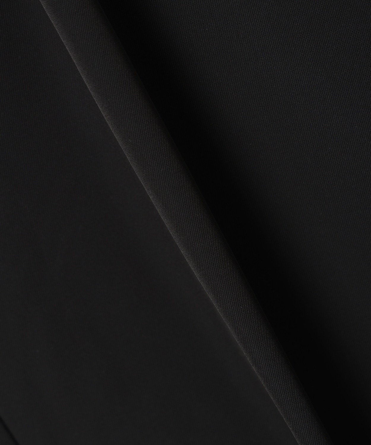 010Black