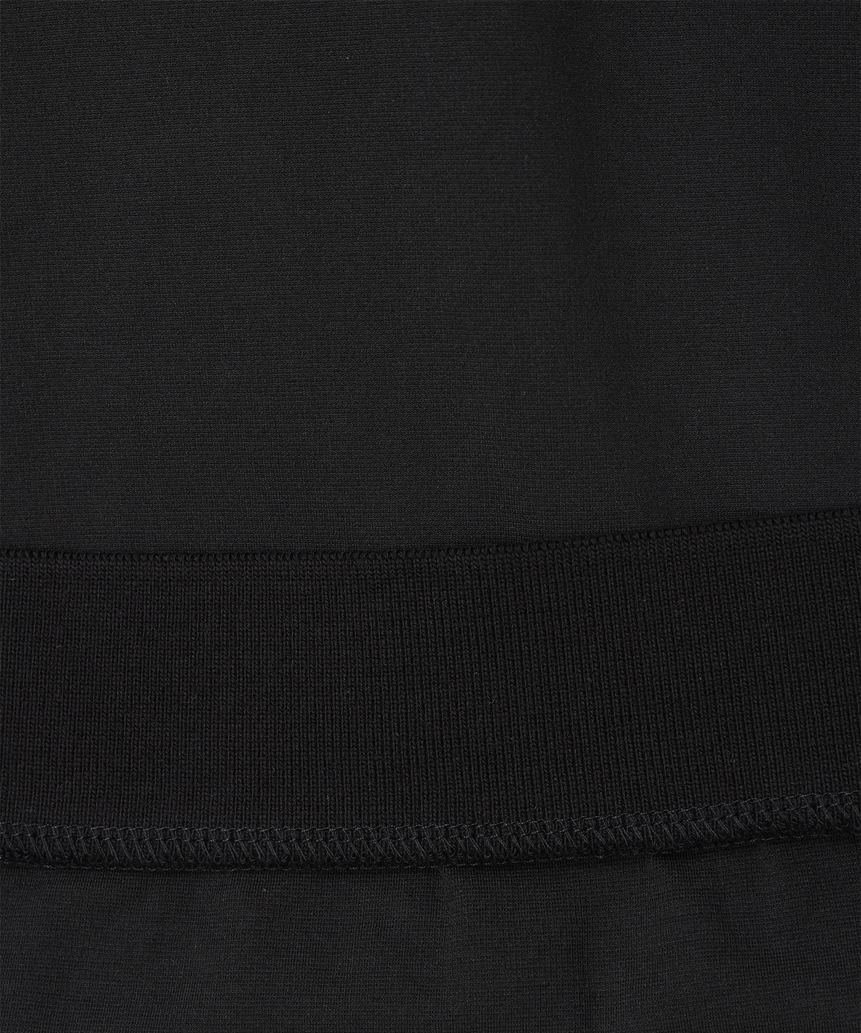 010Black