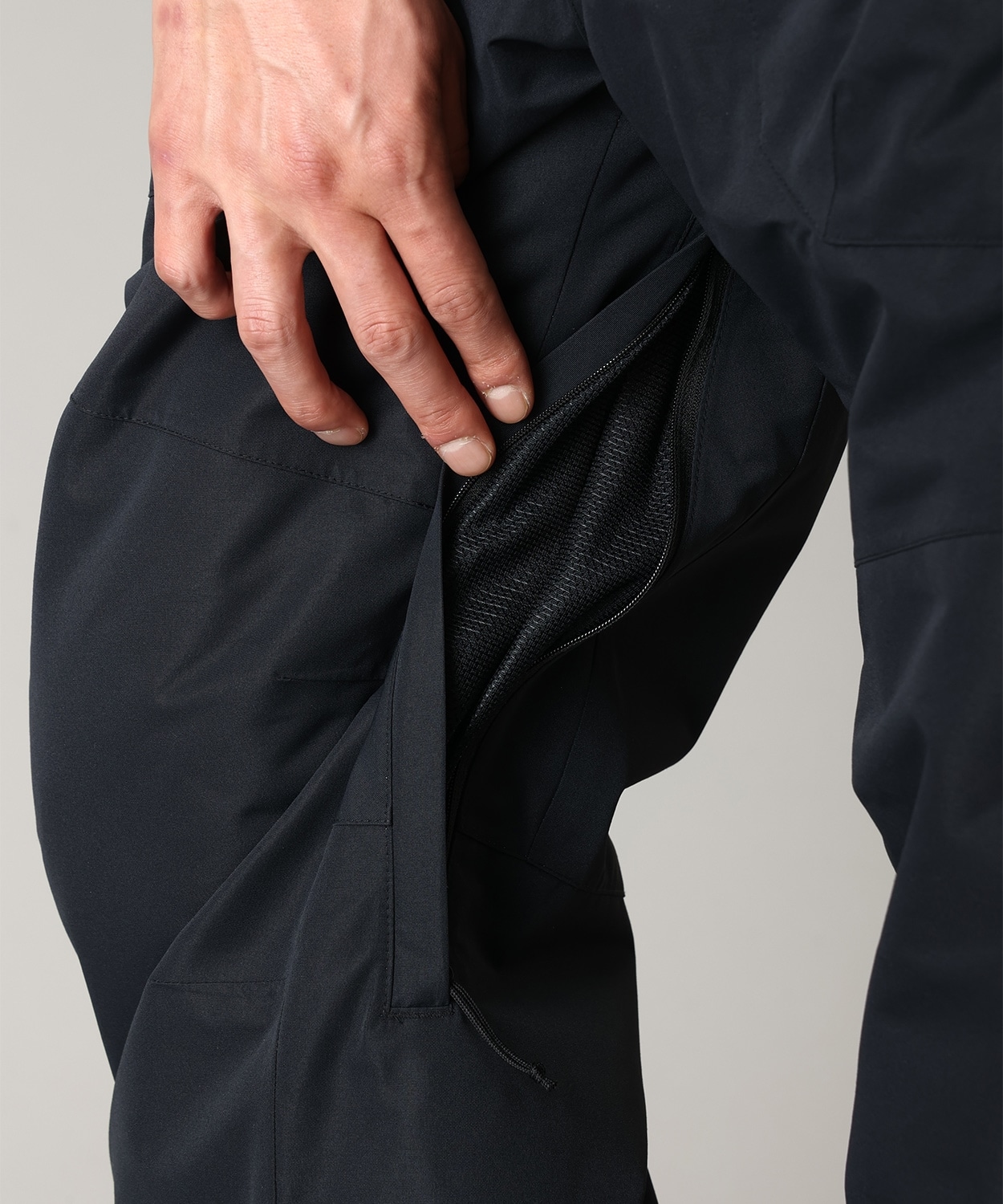 010Black
