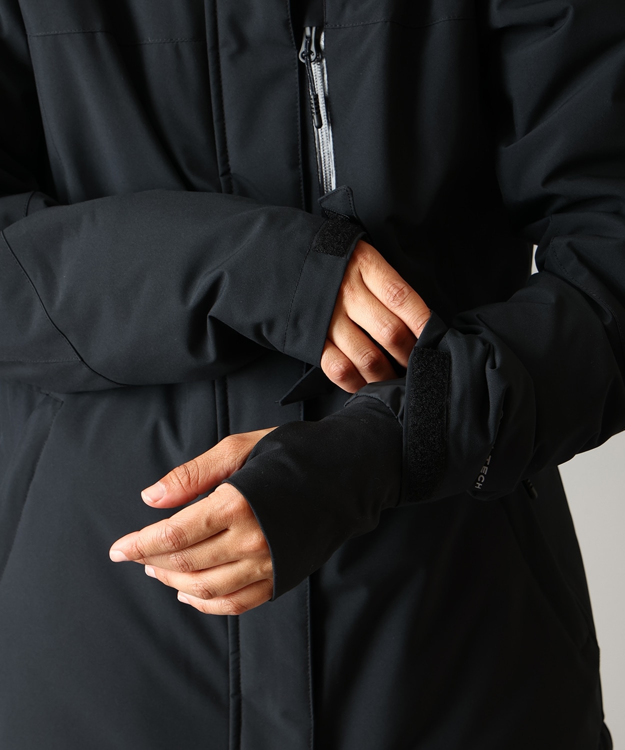 011Black